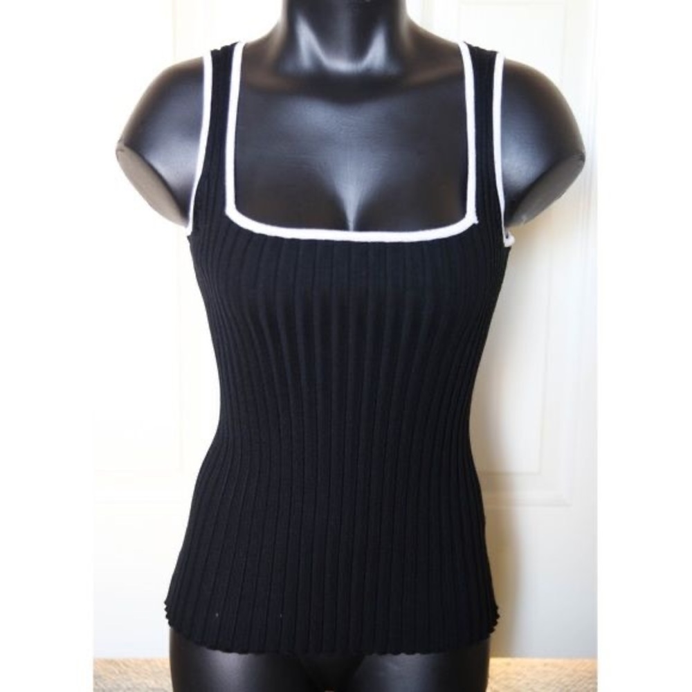 NWT Belldini Ribbed Contrast Tank. Size M, but runs small.